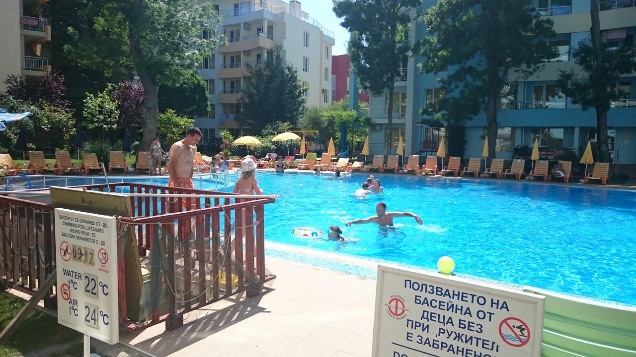 Hotel Largo Slântsjev Brjag Eksteriør bilde