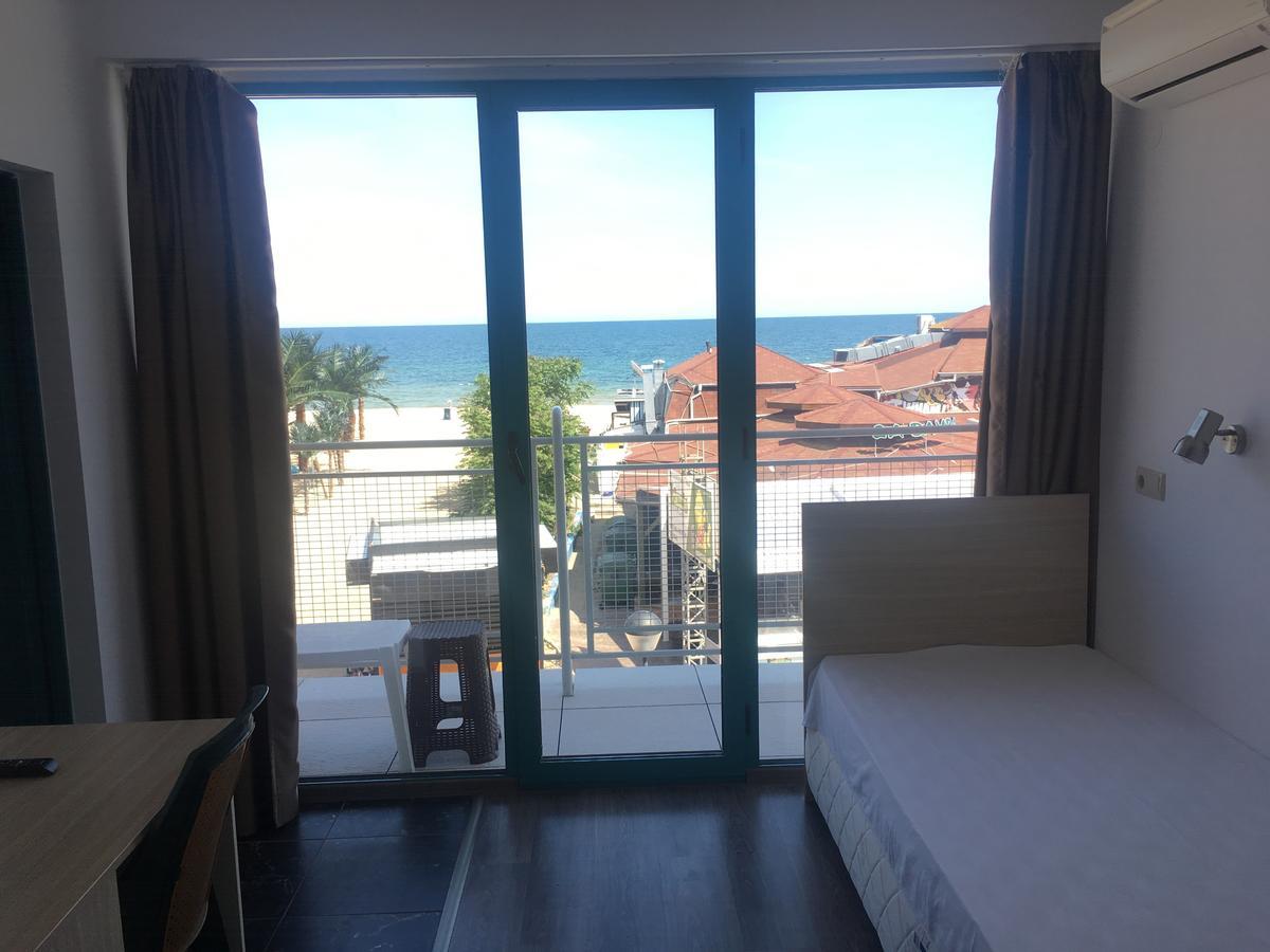 Hotel Largo Slântsjev Brjag Eksteriør bilde